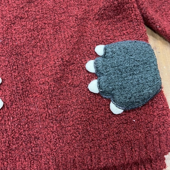 Zara burgundy paw print sweater - Picture 2 of 5